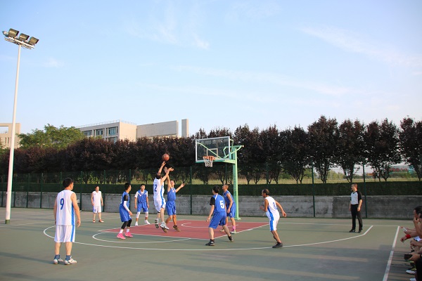 http://www.xisu.edu.cn/__local/E/EF/59/9E9DE6587E63C0F8E879BFCE53A_C5D22EDF_16CC4.jpg